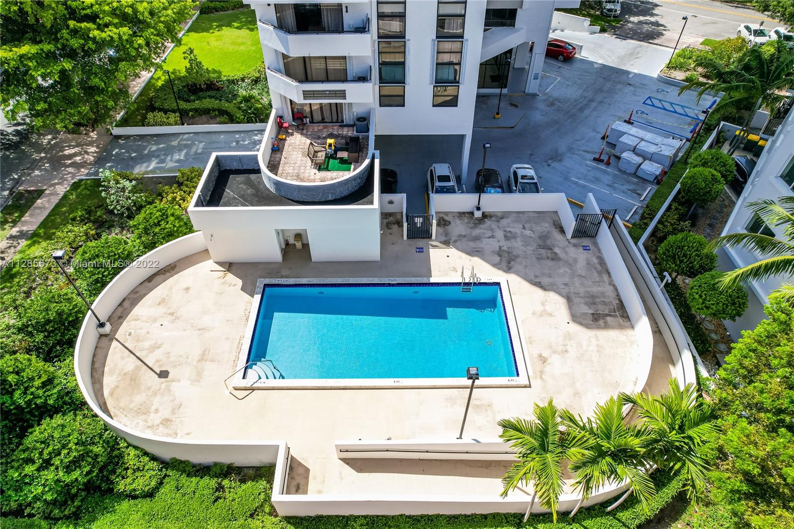 911 E Ponce De Leon Blvd # 1602