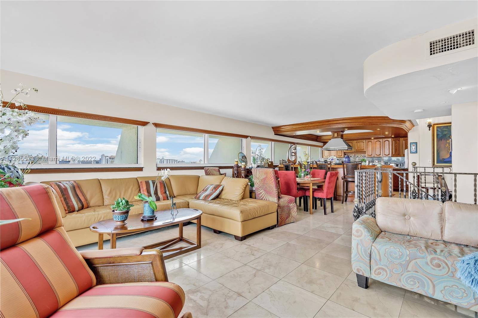 911 E Ponce De Leon Blvd # 1602