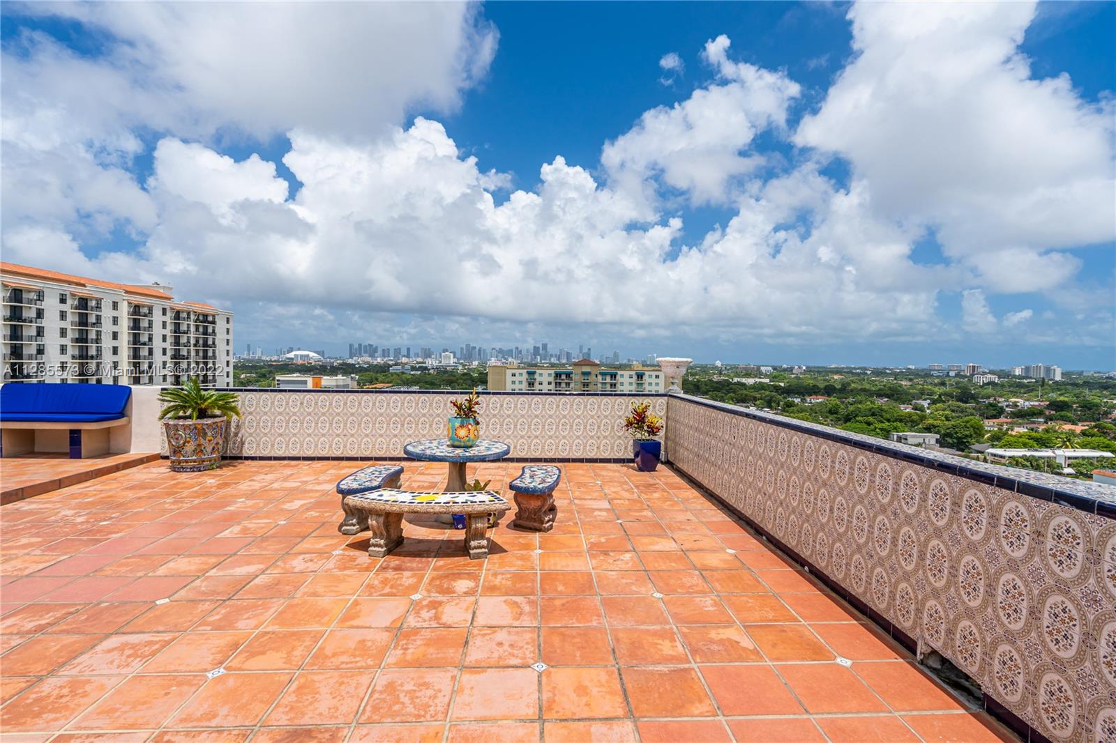 911 E Ponce De Leon Blvd # 1602