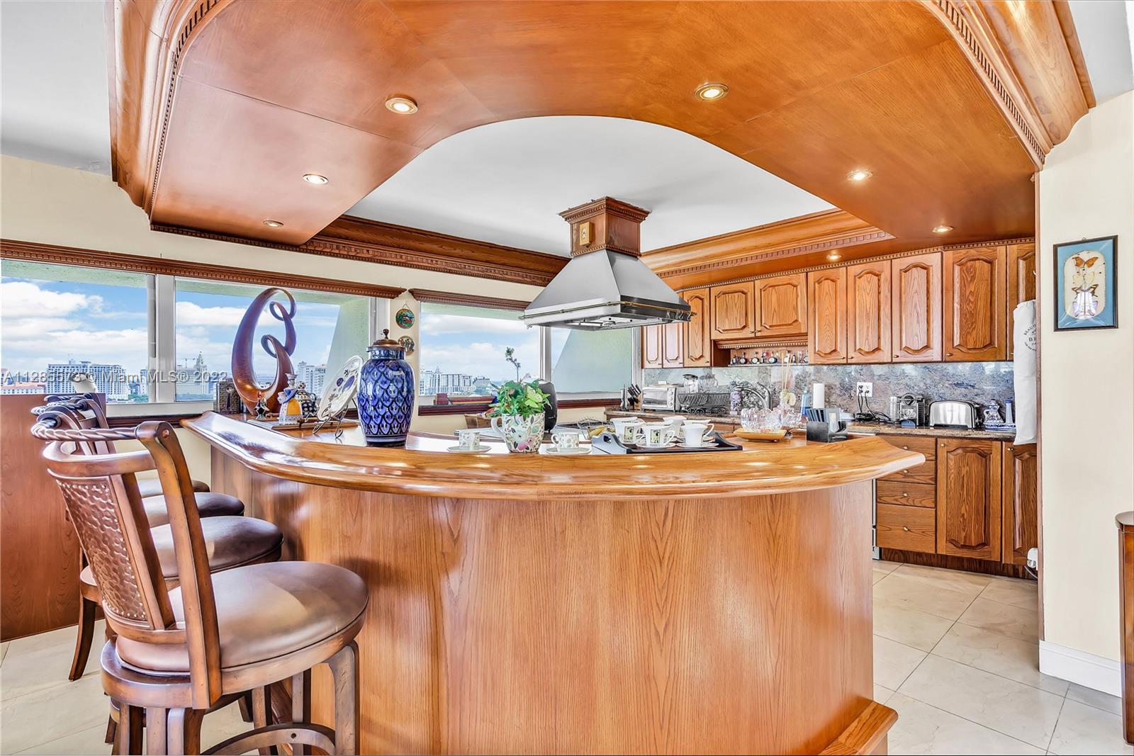 911 E Ponce De Leon Blvd # 1602