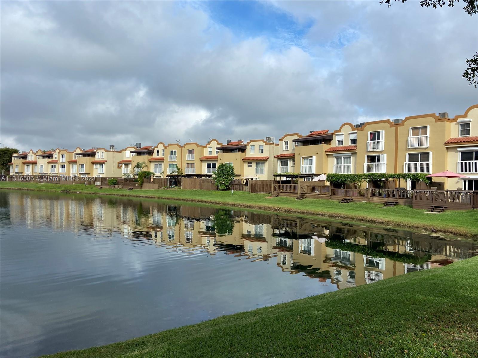 8620 NW 3rd Ln # 508