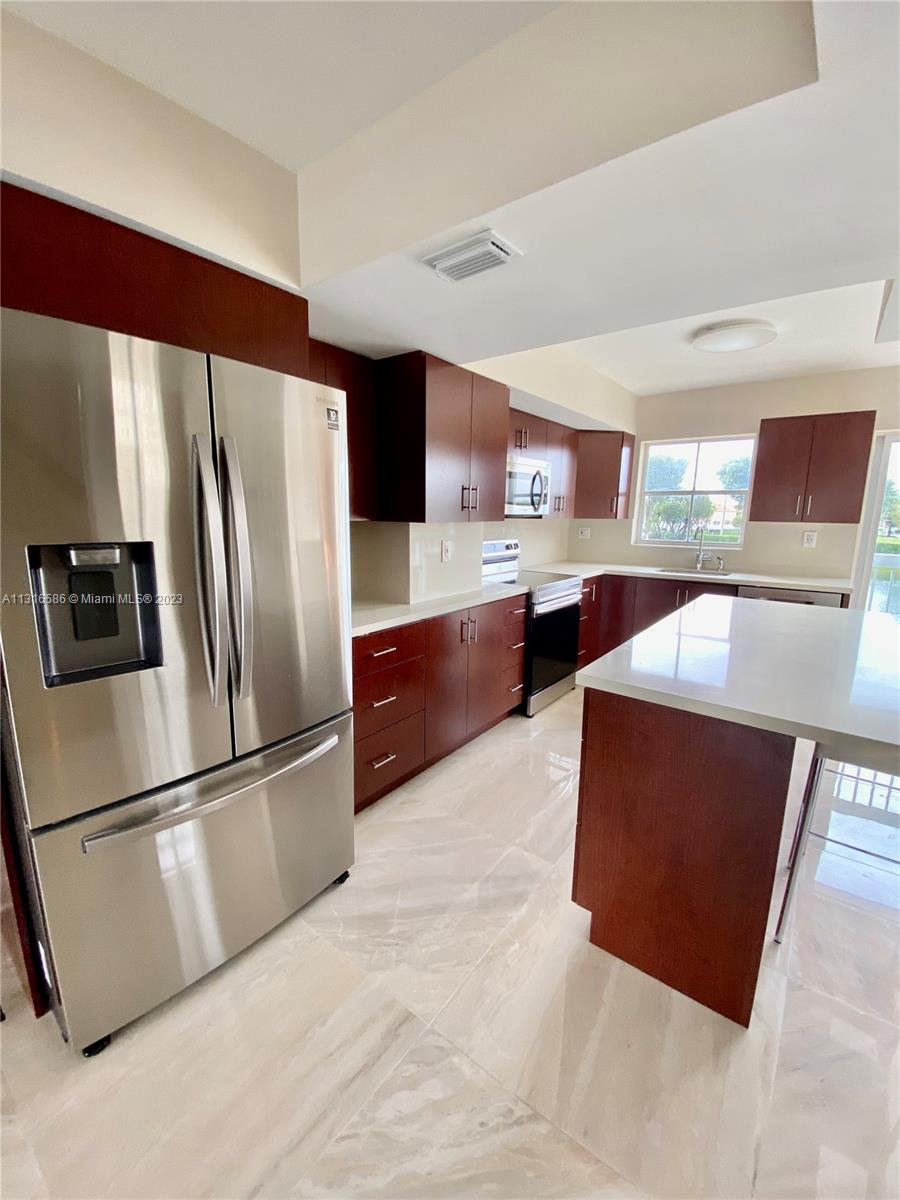 8620 NW 3rd Ln # 508