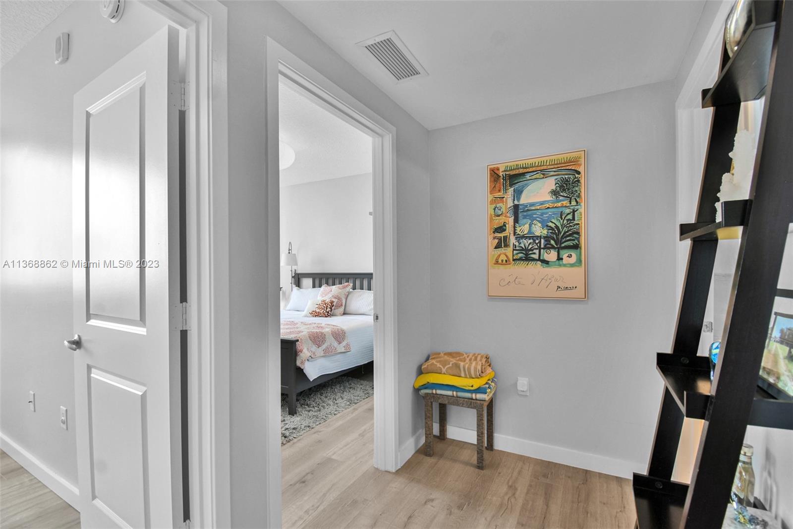 601 NE 23rd St # 1403