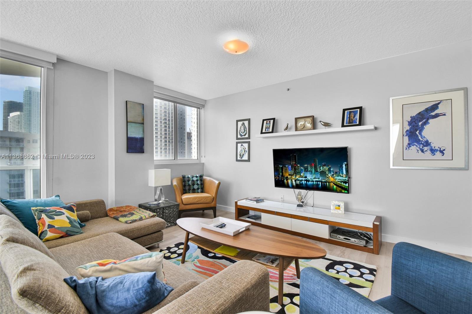 601 NE 23rd St # 1403