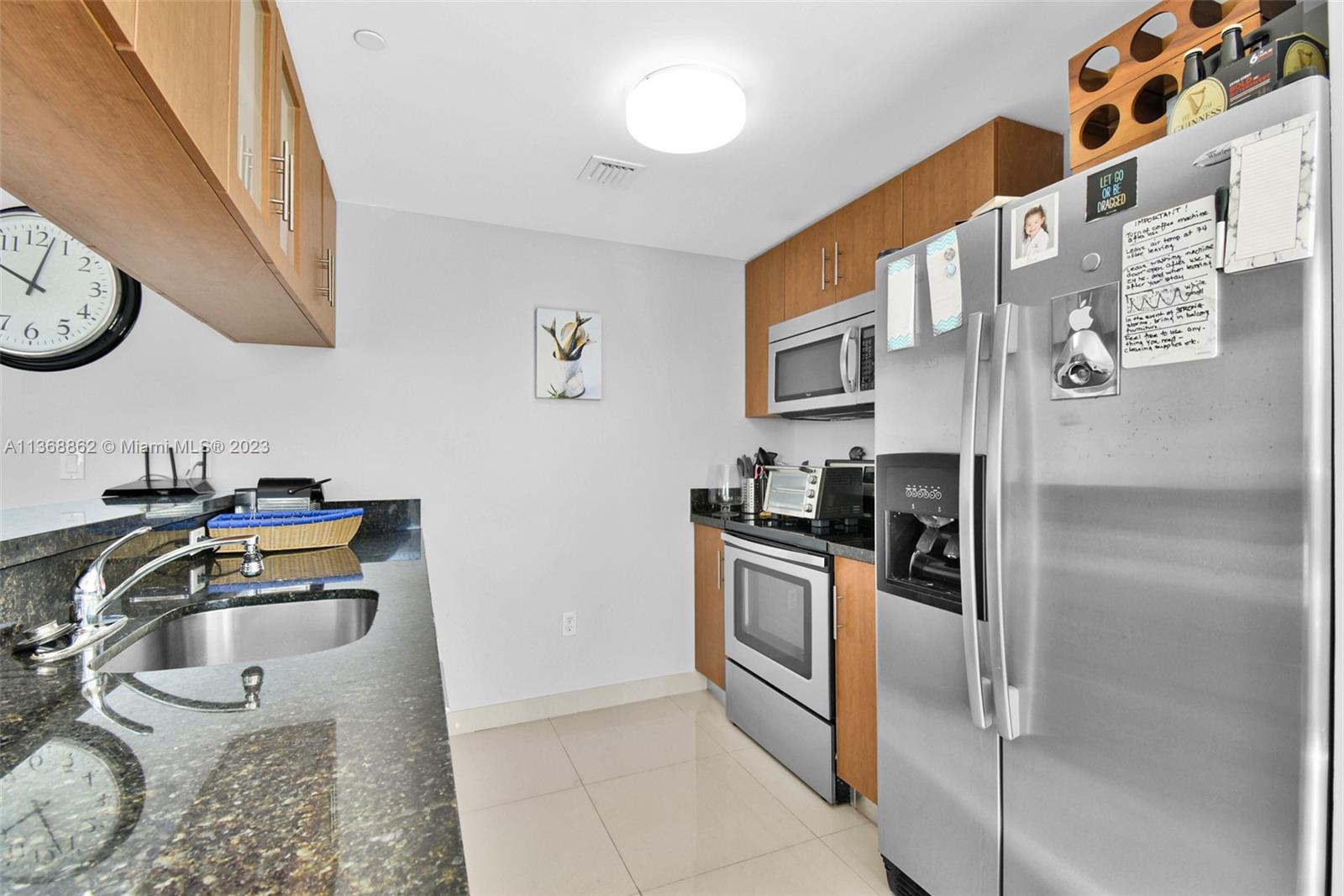 601 NE 23rd St # 1403