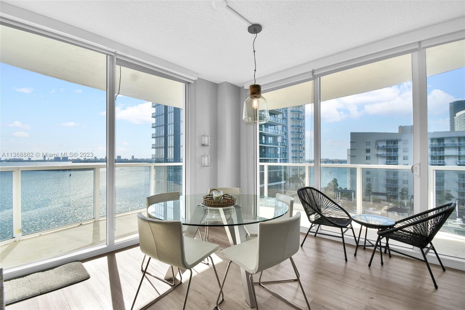 601 NE 23rd St # 1403