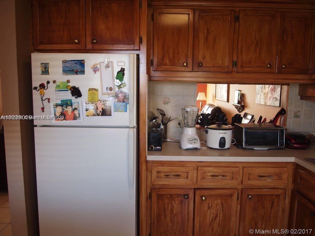 950 Hillcrest Dr # 503