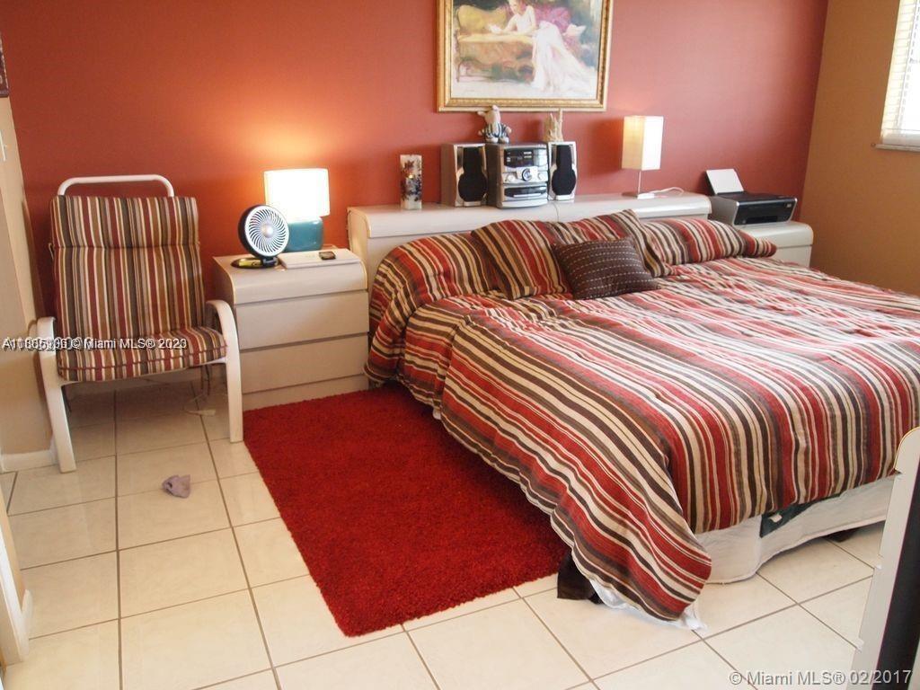 950 Hillcrest Dr # 503