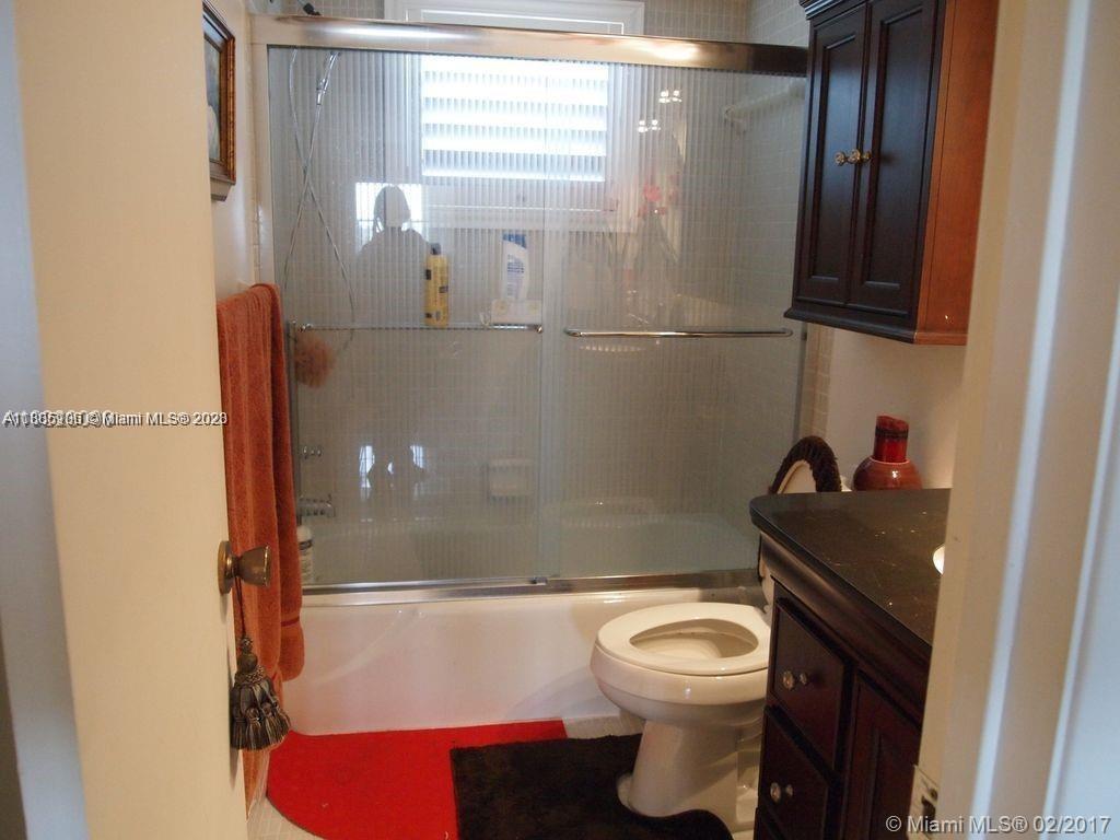 950 Hillcrest Dr # 503