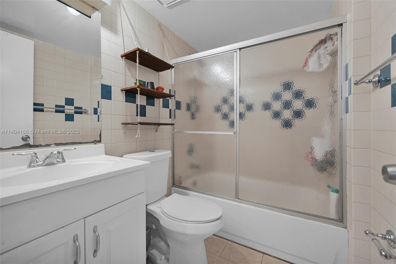 10105 NW 9th St Cir # 207 Unit: 9-207