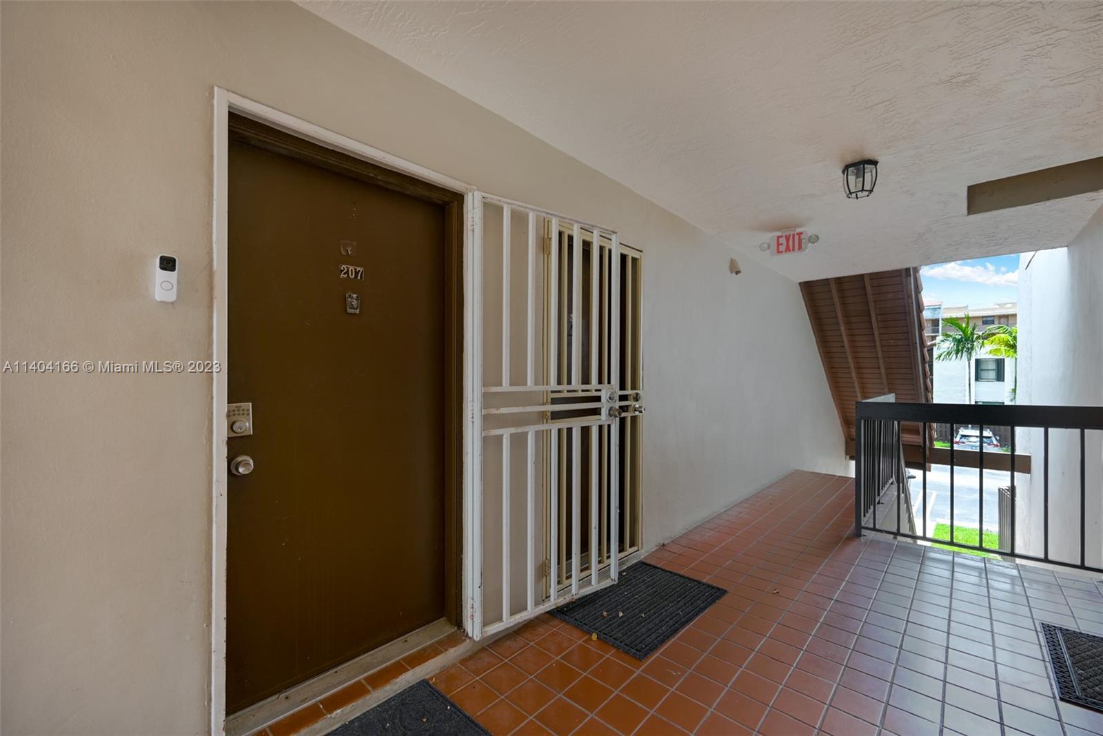 10105 NW 9th St Cir # 207 Unit: 9-207