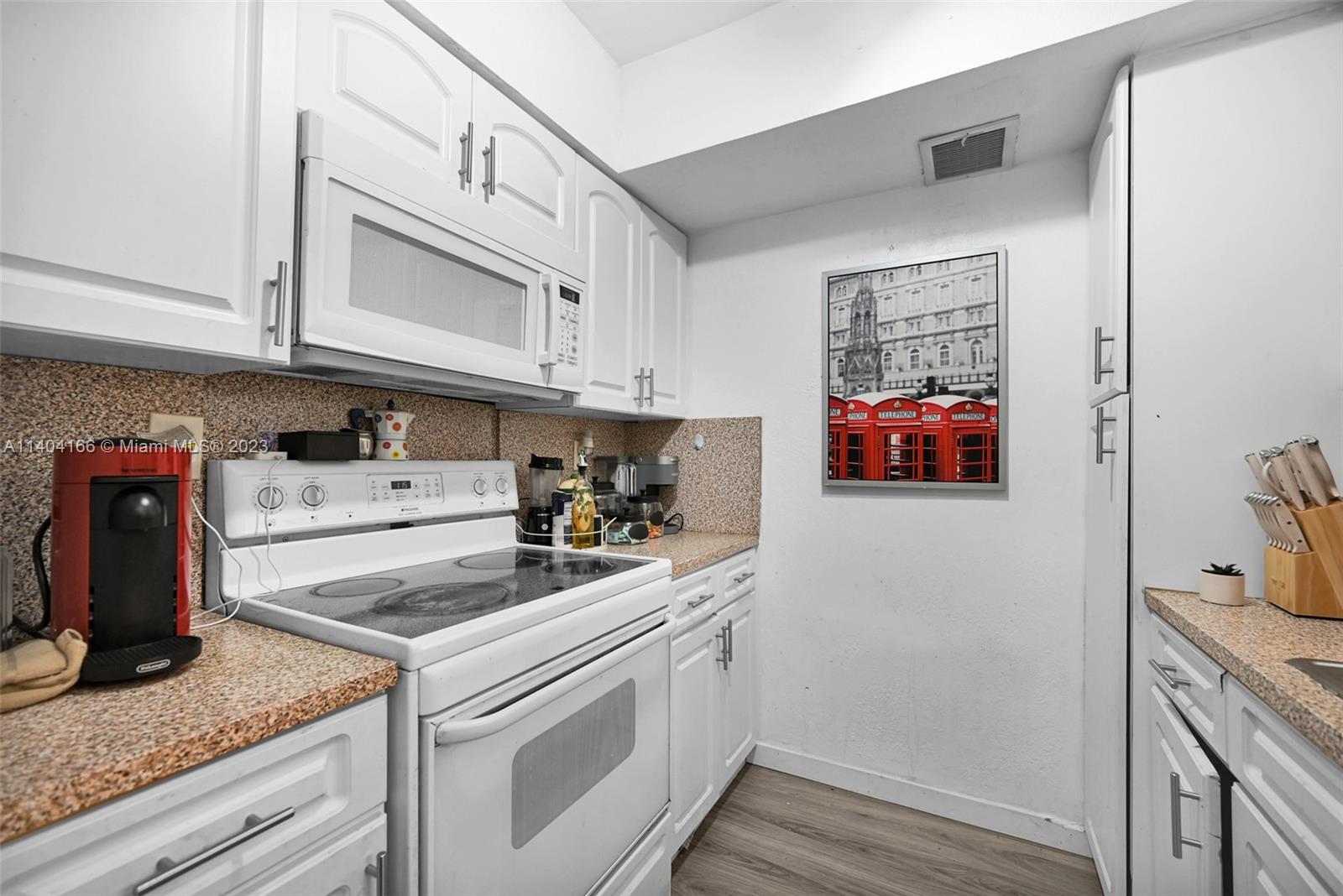 10105 NW 9th St Cir # 207 Unit: 9-207