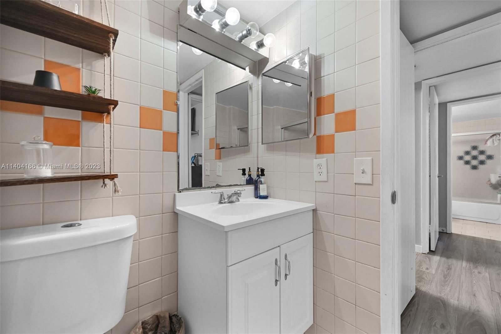 10105 NW 9th St Cir # 207 Unit: 9-207