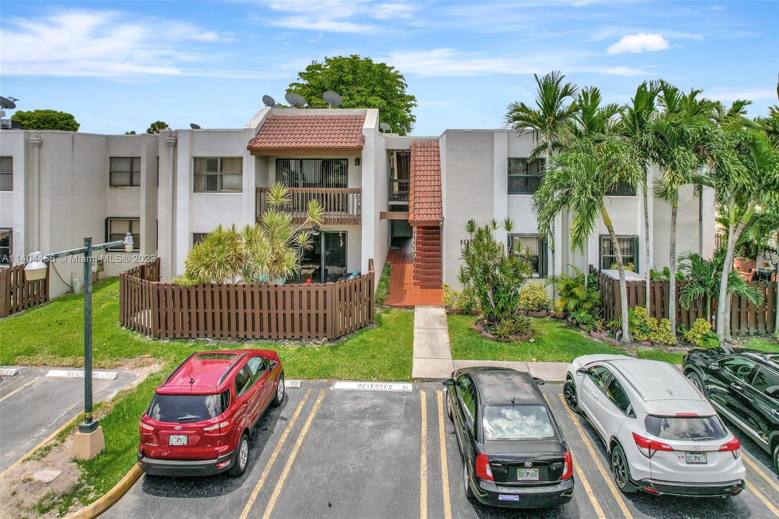 10105 NW 9th St Cir # 207 Unit: 9-207