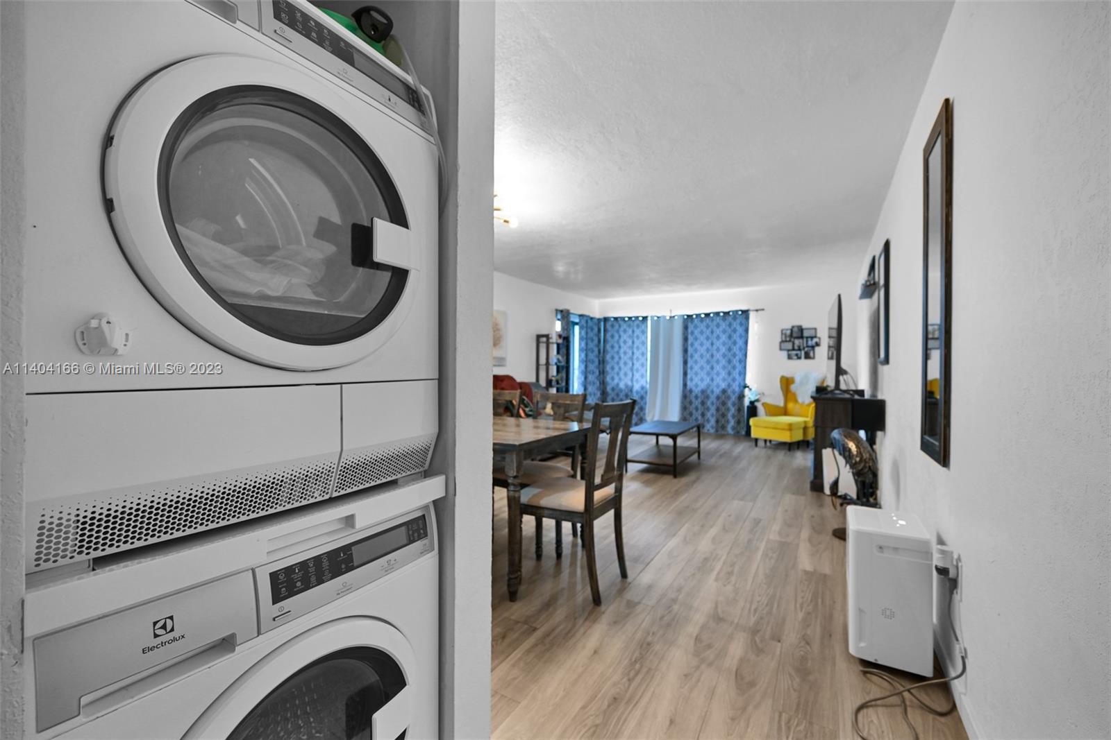 10105 NW 9th St Cir # 207 Unit: 9-207