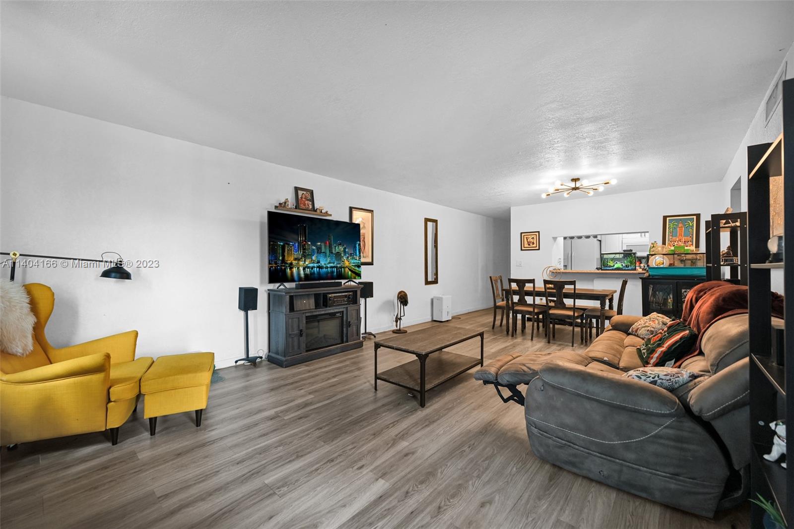 10105 NW 9th St Cir # 207 Unit: 9-207