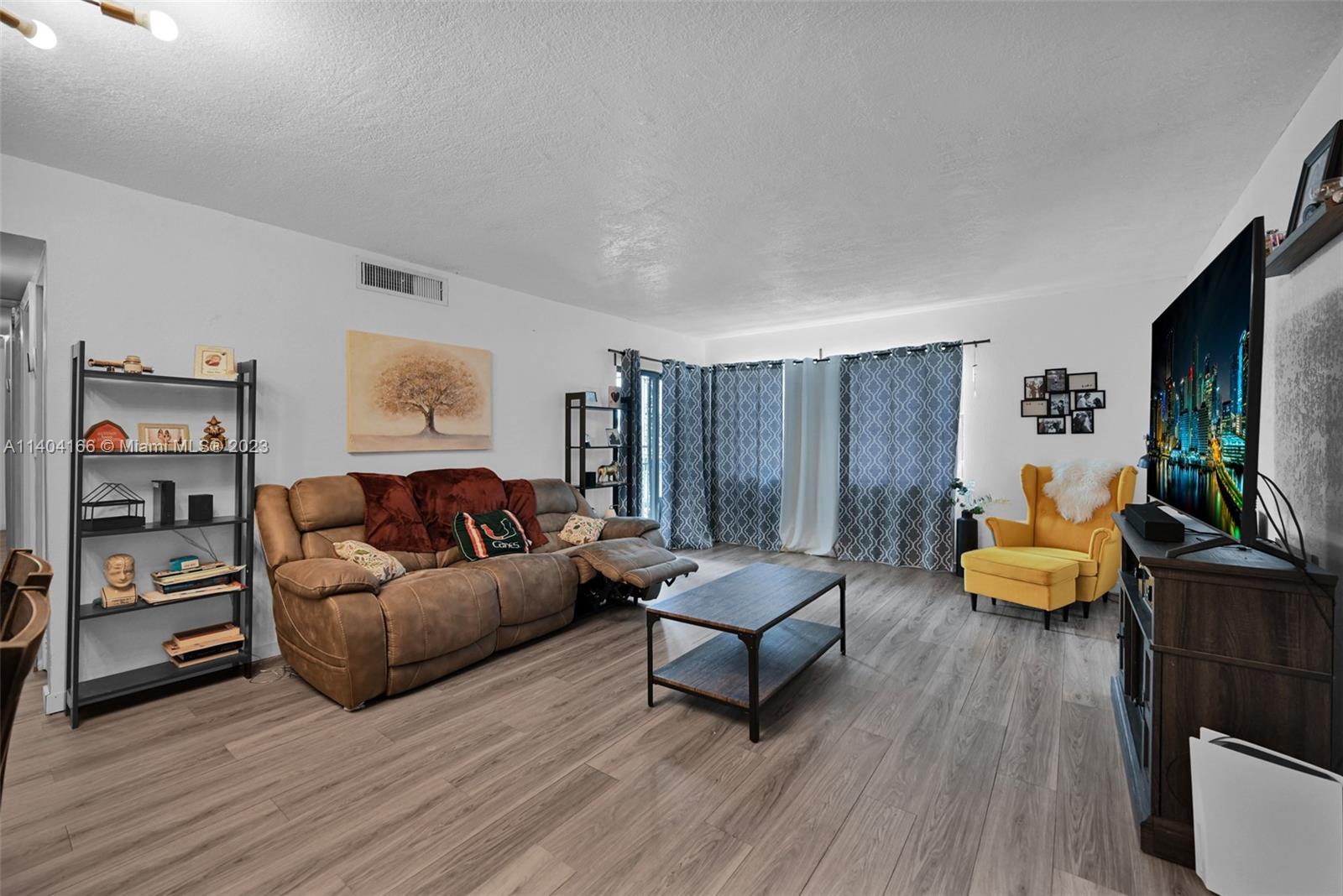 10105 NW 9th St Cir # 207 Unit: 9-207