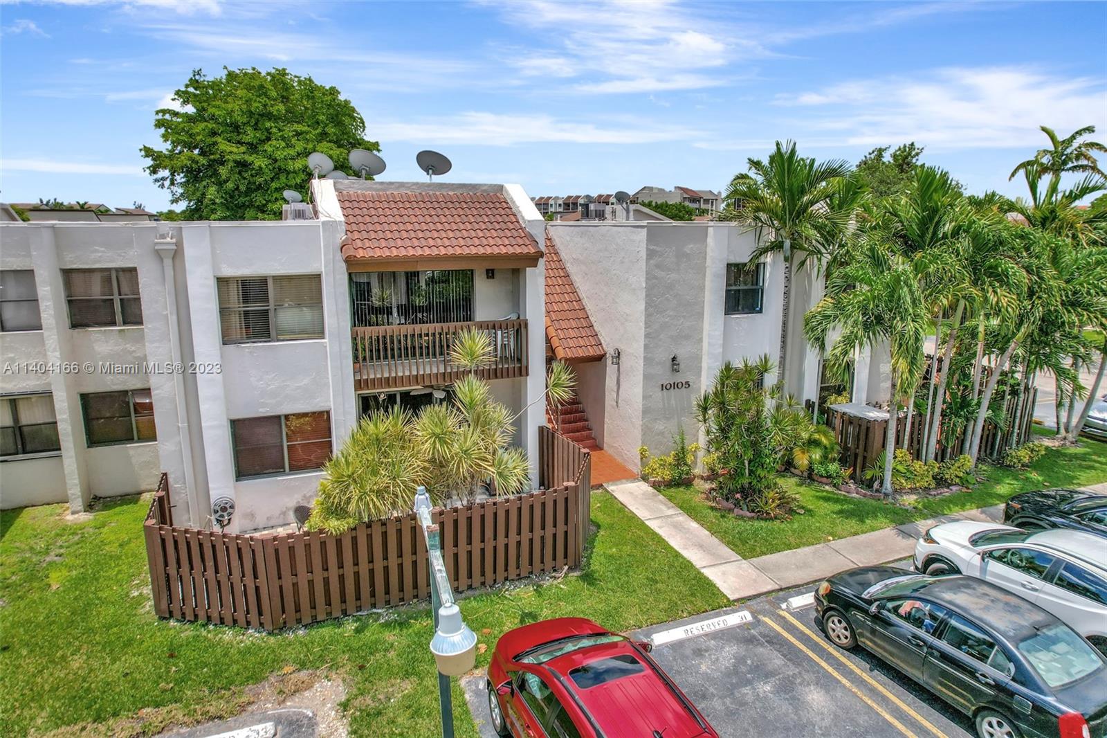 10105 NW 9th St Cir # 207 Unit: 9-207