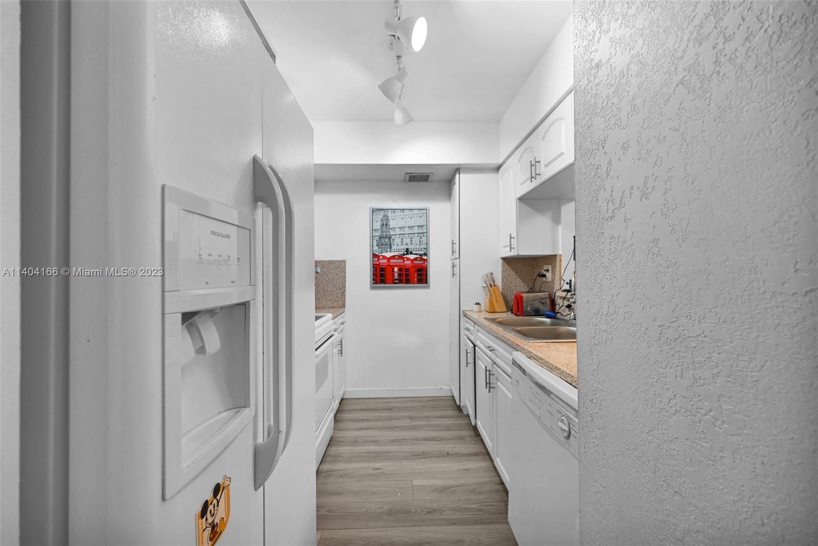 10105 NW 9th St Cir # 207 Unit: 9-207