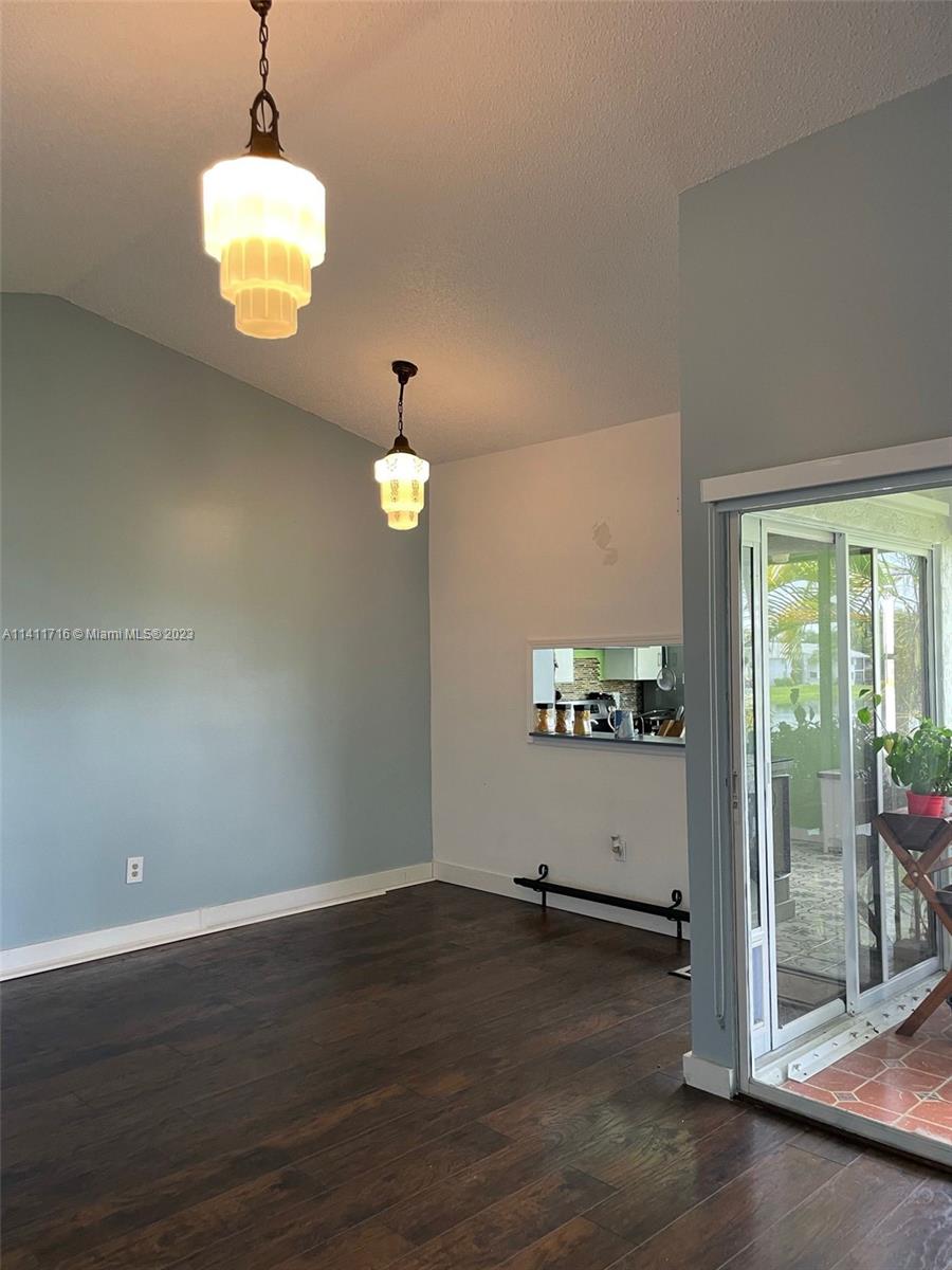 1453 S Liberty Ave # 1453E