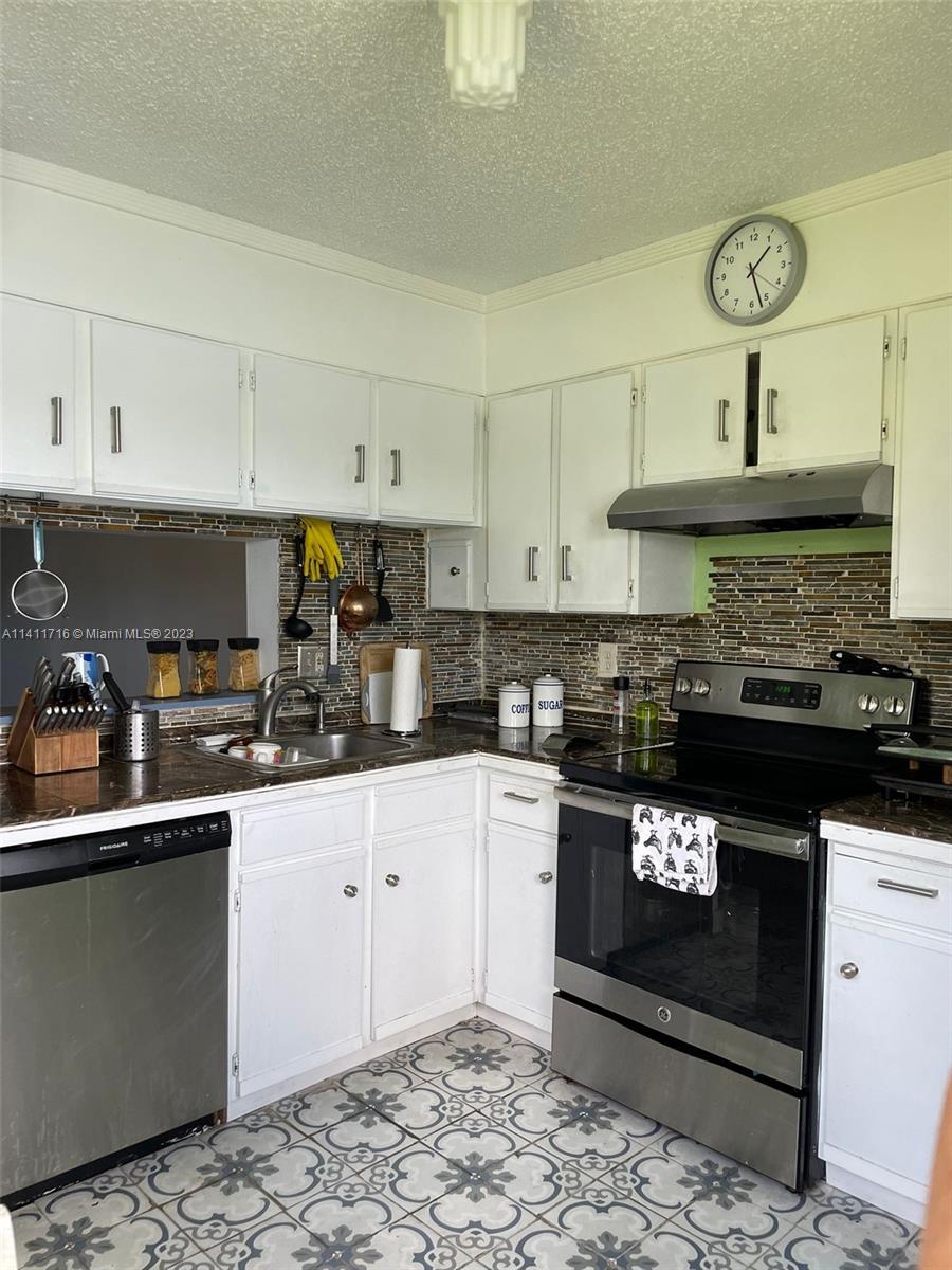 1453 S Liberty Ave # 1453E