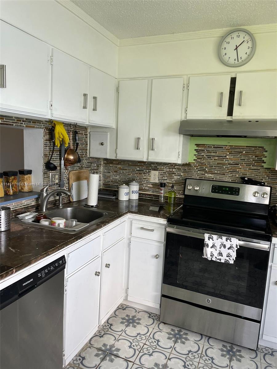 1453 S Liberty Ave # 1453E