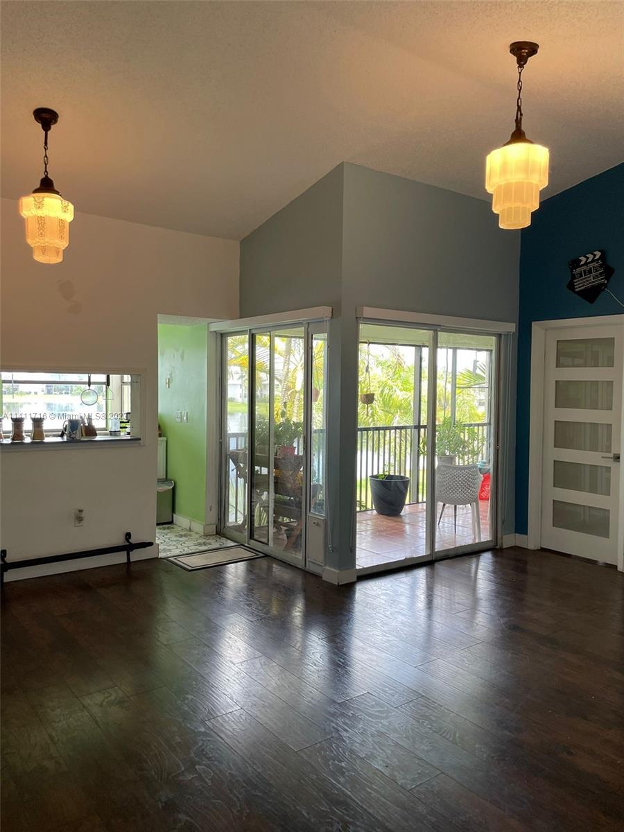 1453 S Liberty Ave # 1453E