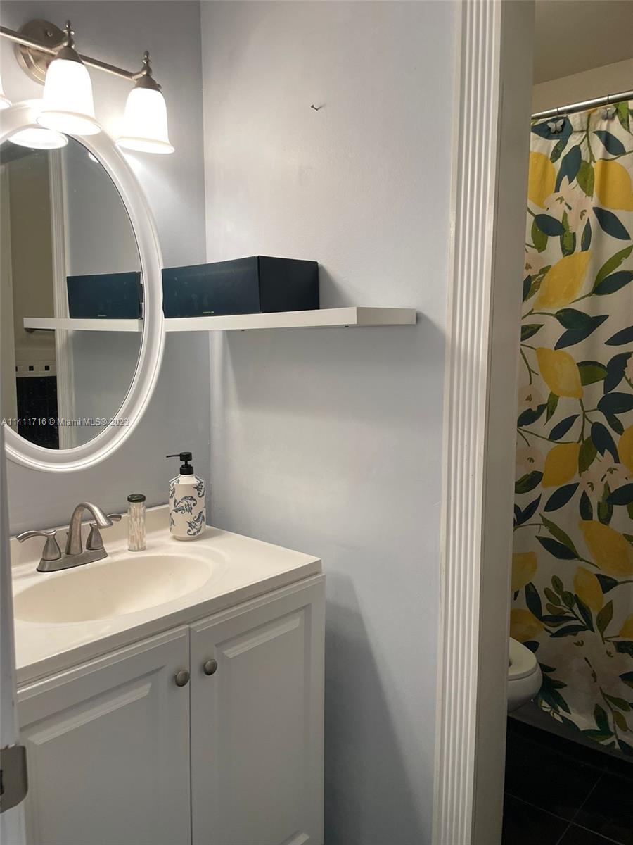 1453 S Liberty Ave # 1453E