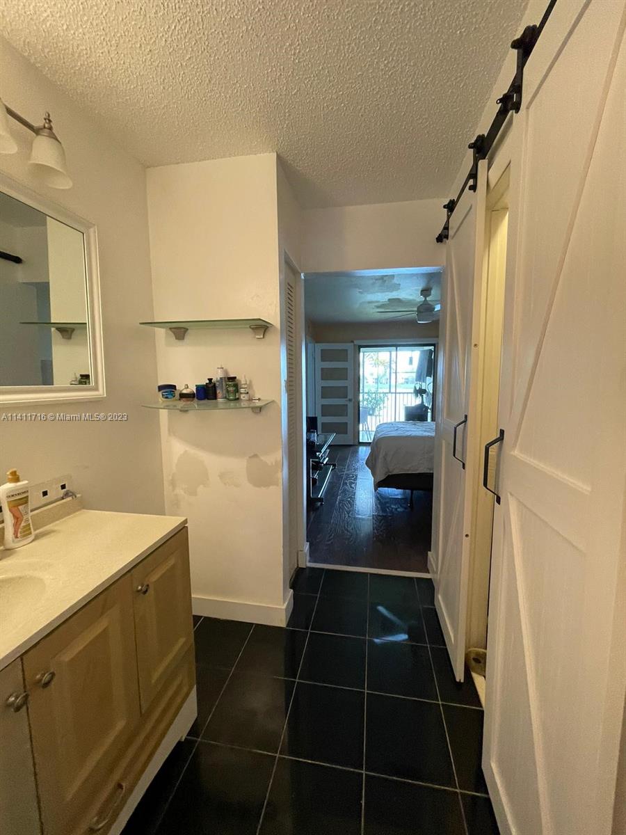 1453 S Liberty Ave # 1453E