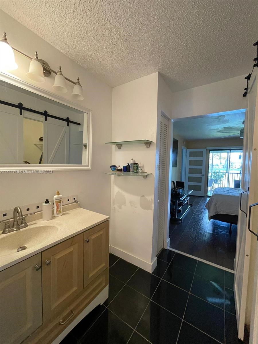 1453 S Liberty Ave # 1453E