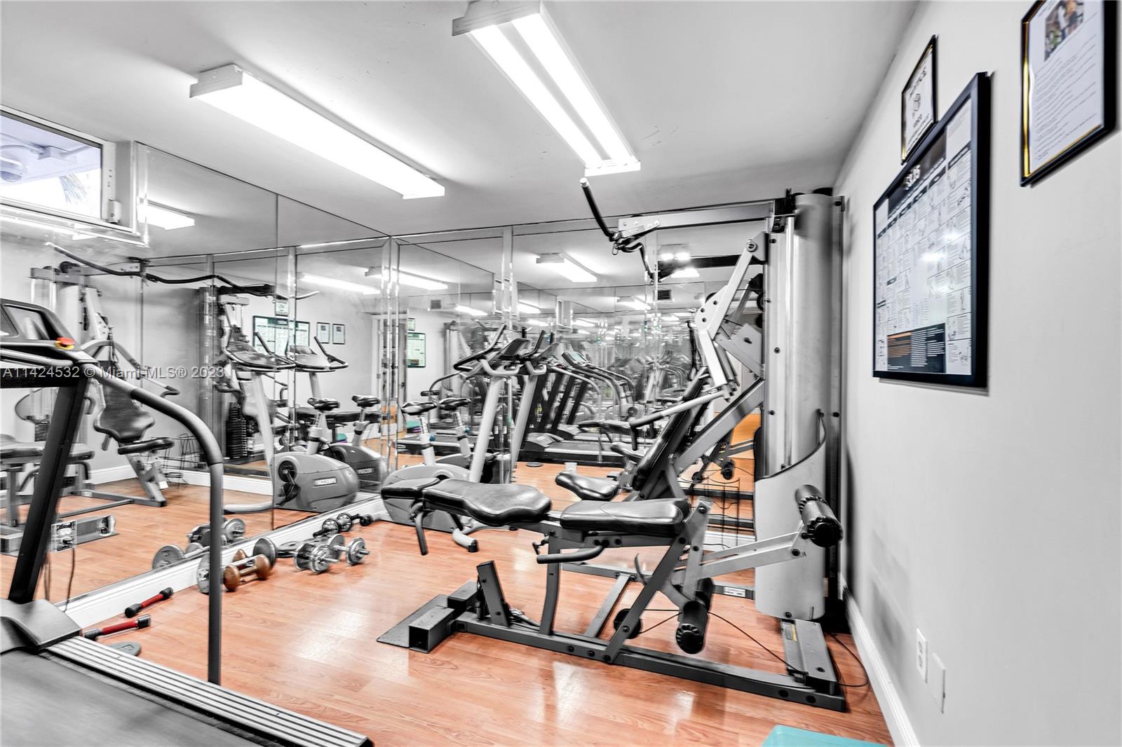 210 SW 11th St # 504