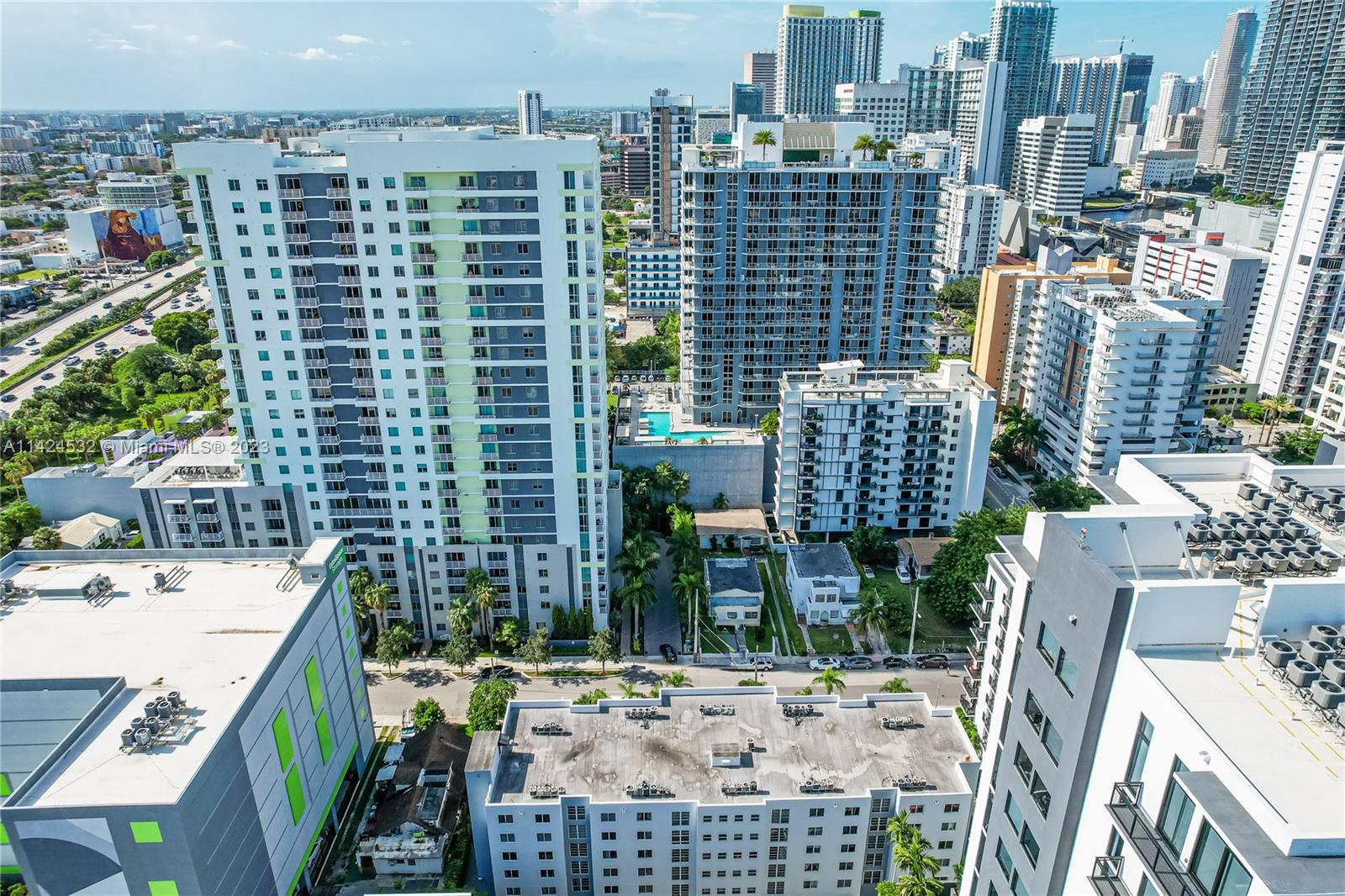 210 SW 11th St # 504