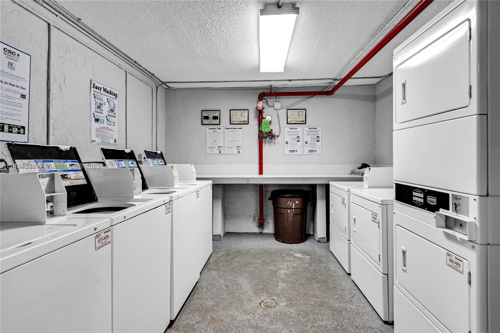 210 SW 11th St # 504