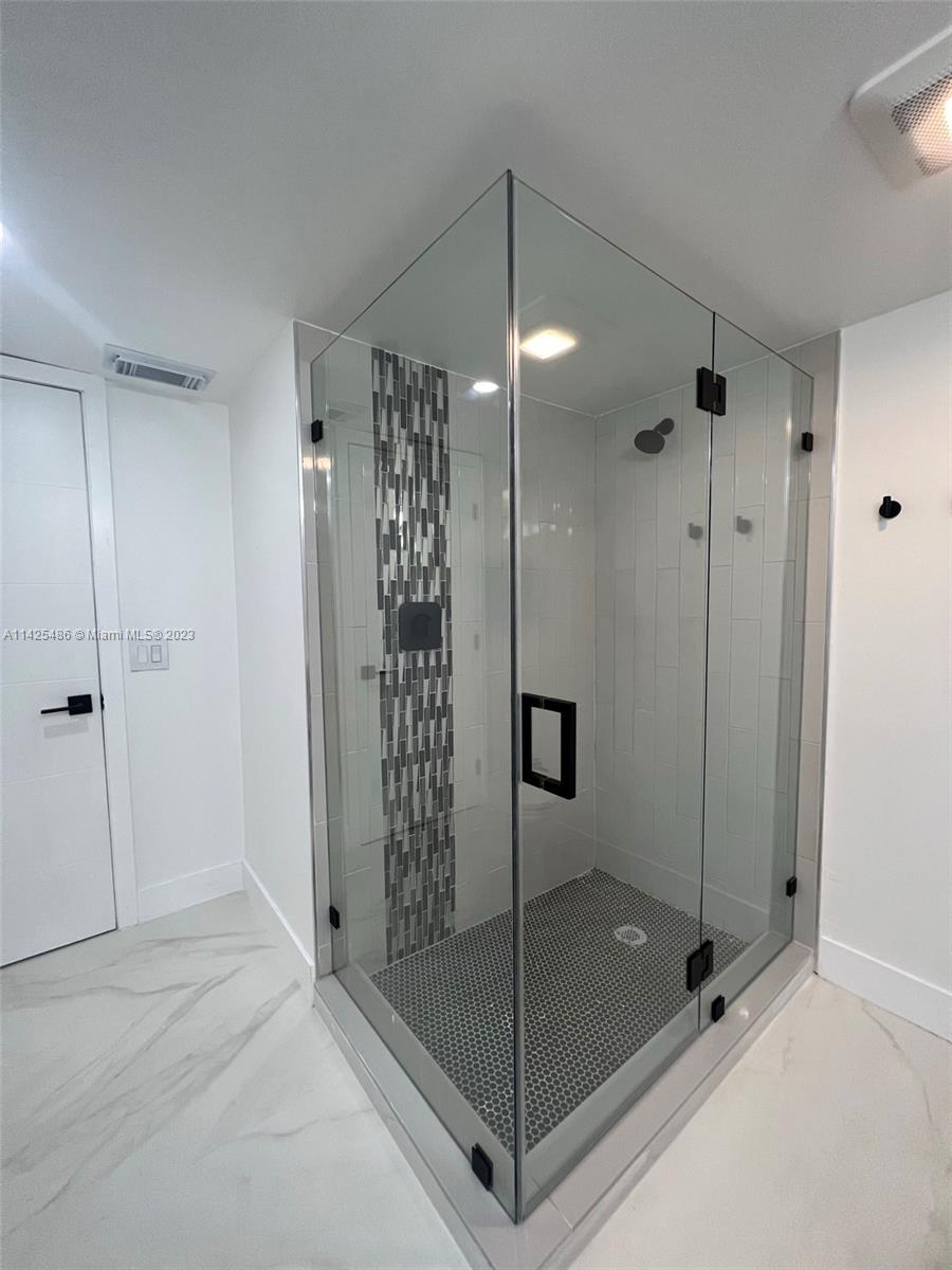 6211 SW 116th Pl Unit: E