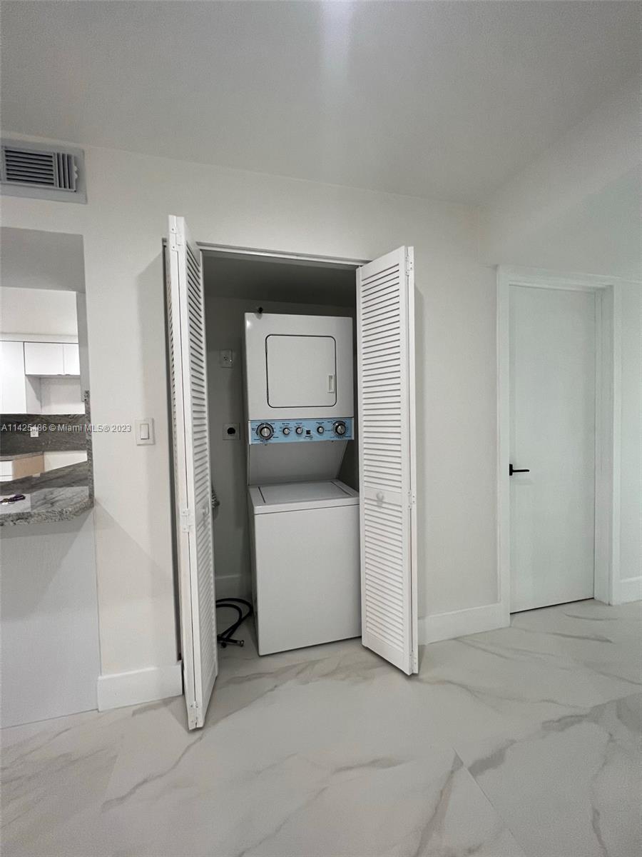 6211 SW 116th Pl Unit: E