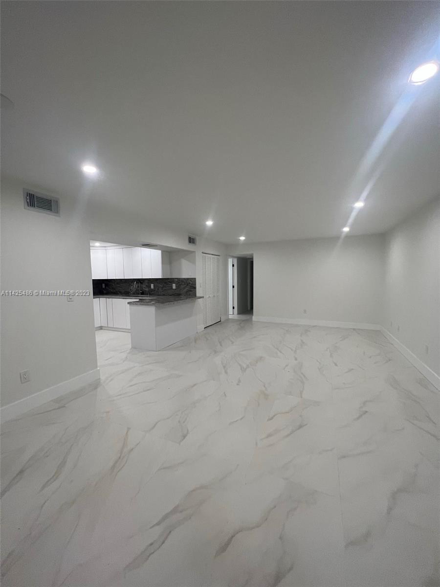 6211 SW 116th Pl Unit: E