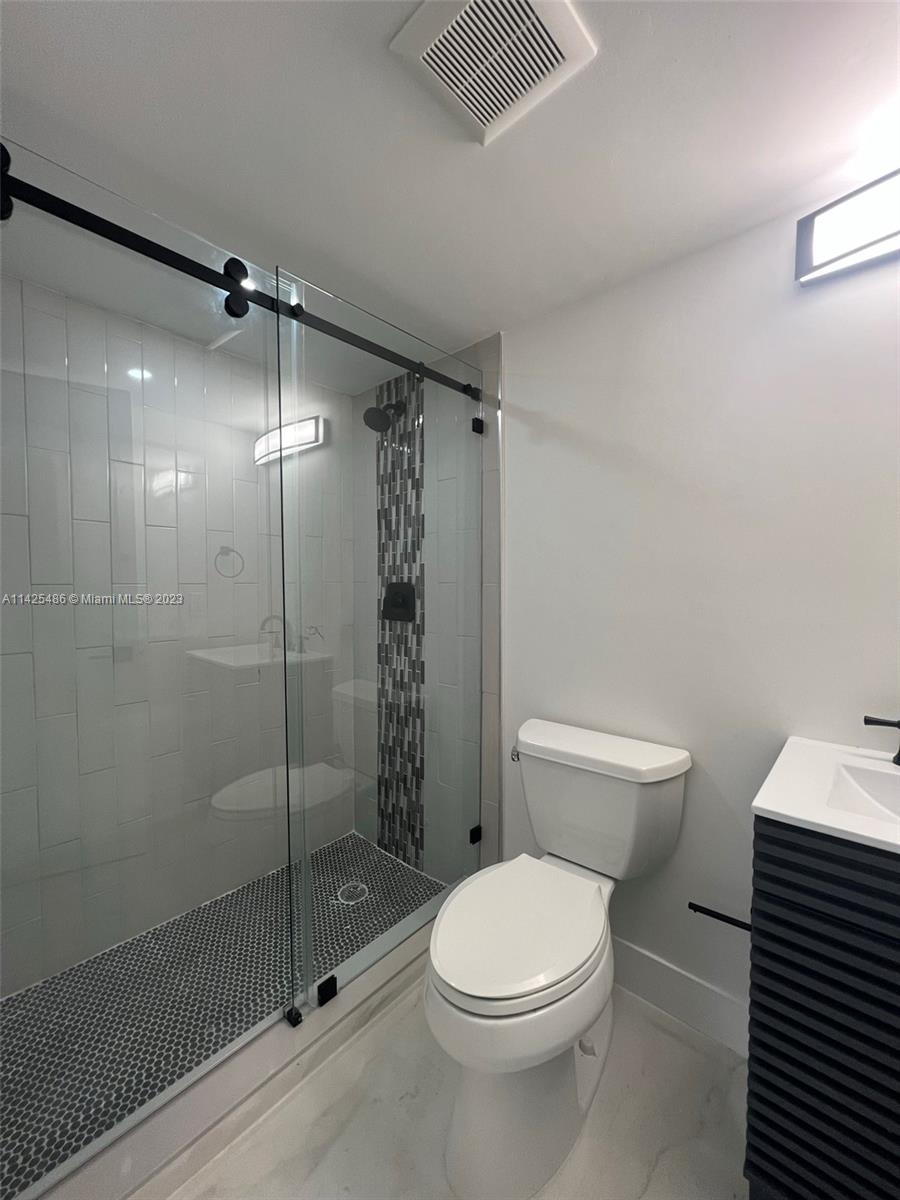 6211 SW 116th Pl Unit: E