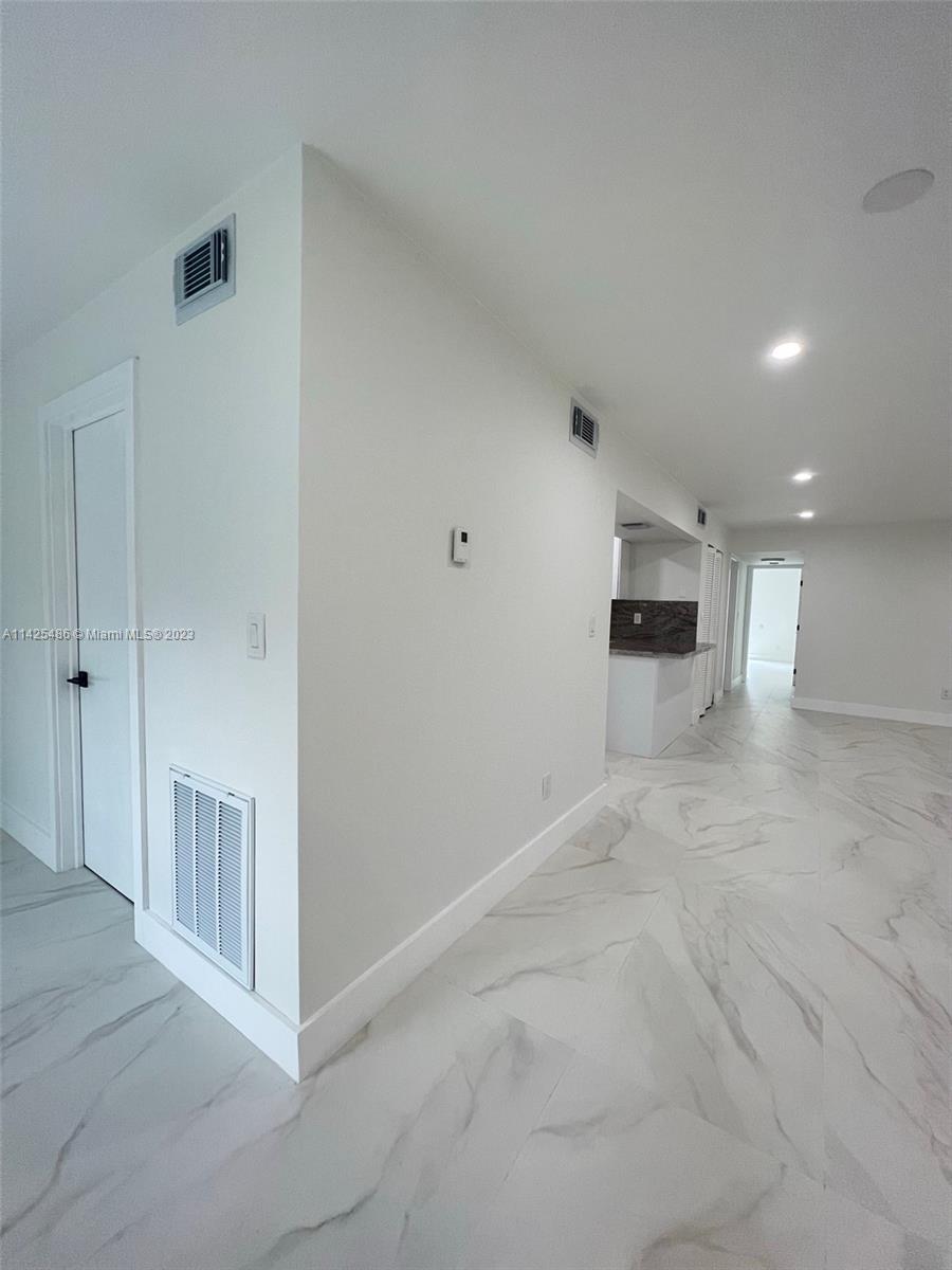 6211 SW 116th Pl Unit: E