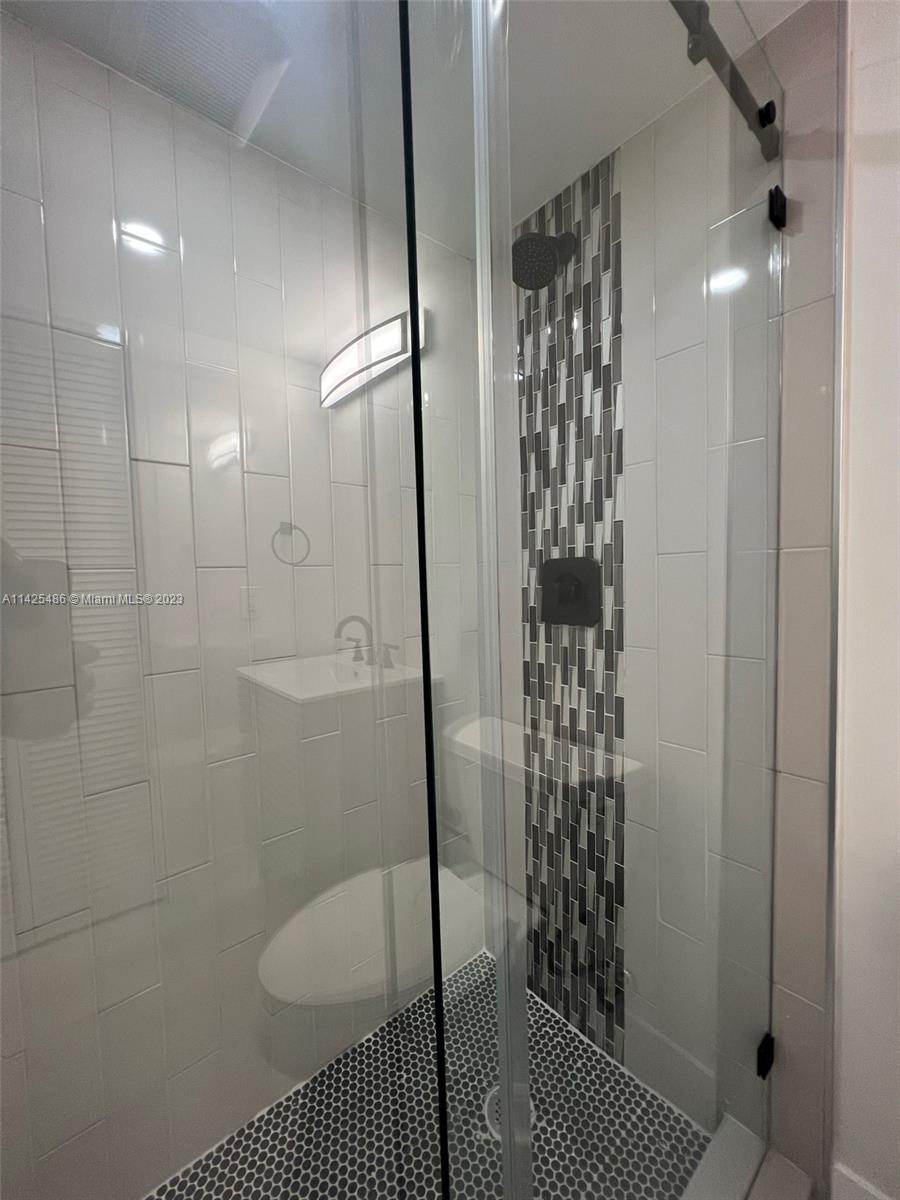 6211 SW 116th Pl Unit: E