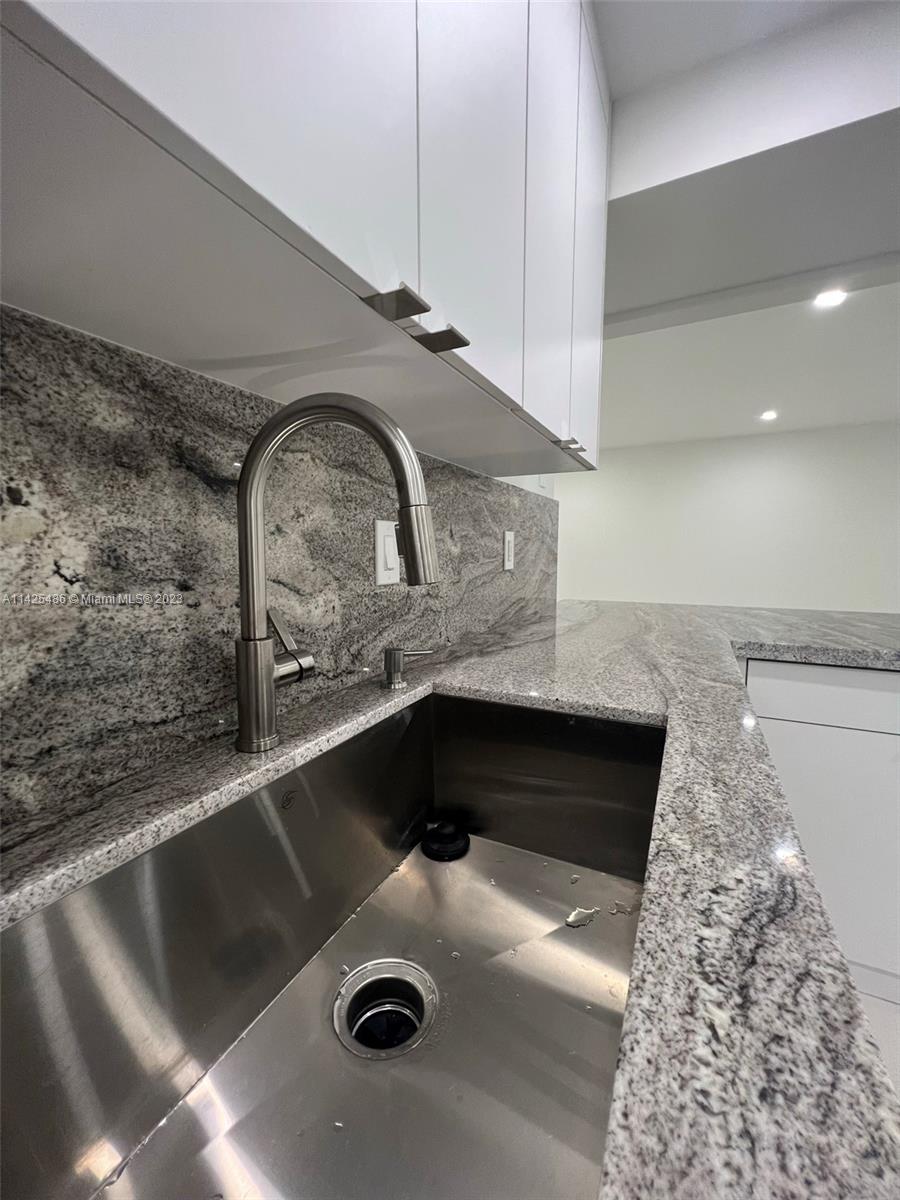 6211 SW 116th Pl Unit: E