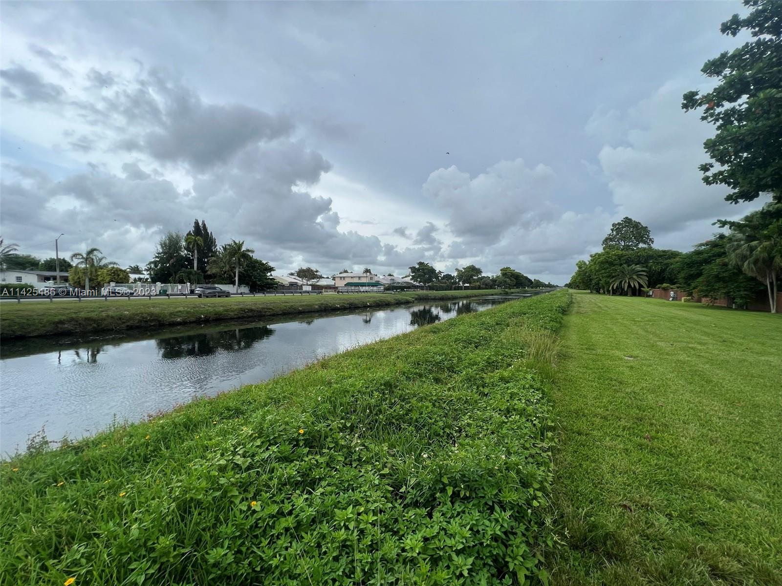 6211 SW 116th Pl Unit: E