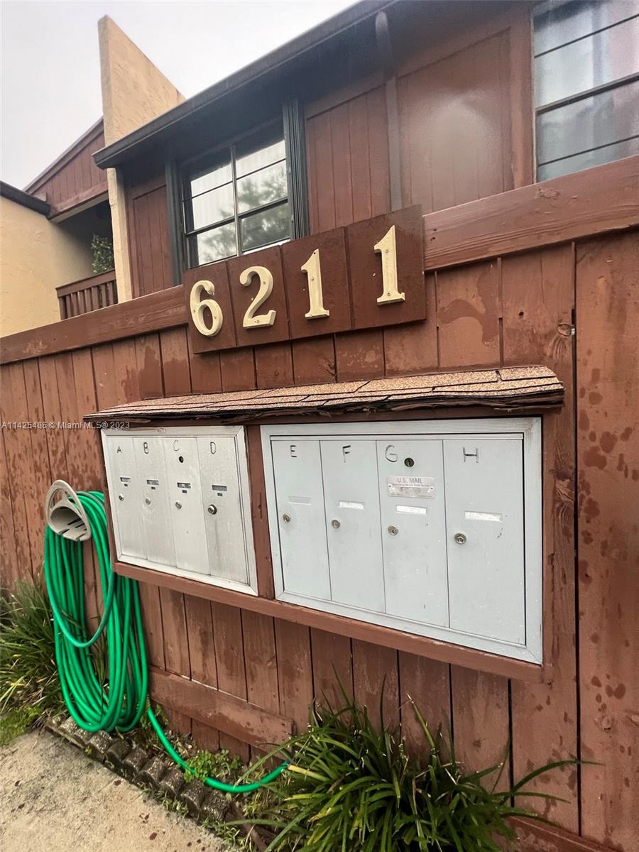 6211 SW 116th Pl Unit: E