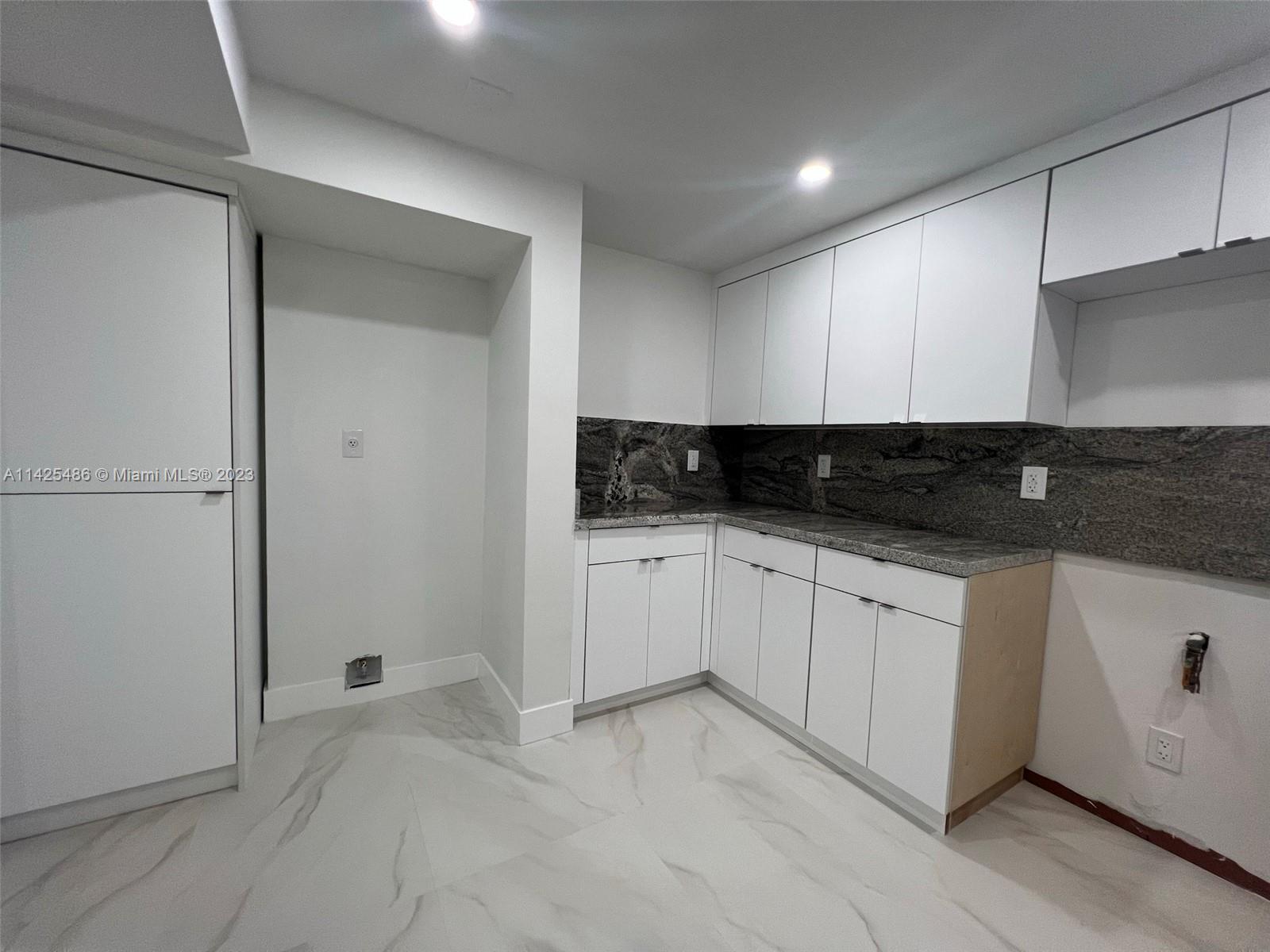 6211 SW 116th Pl Unit: E