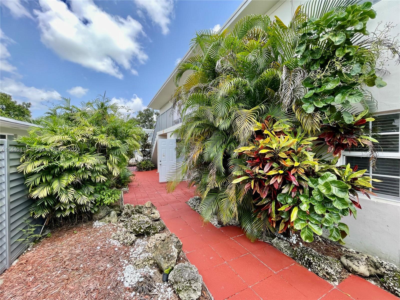 9100 SW 95th Ave # 9100