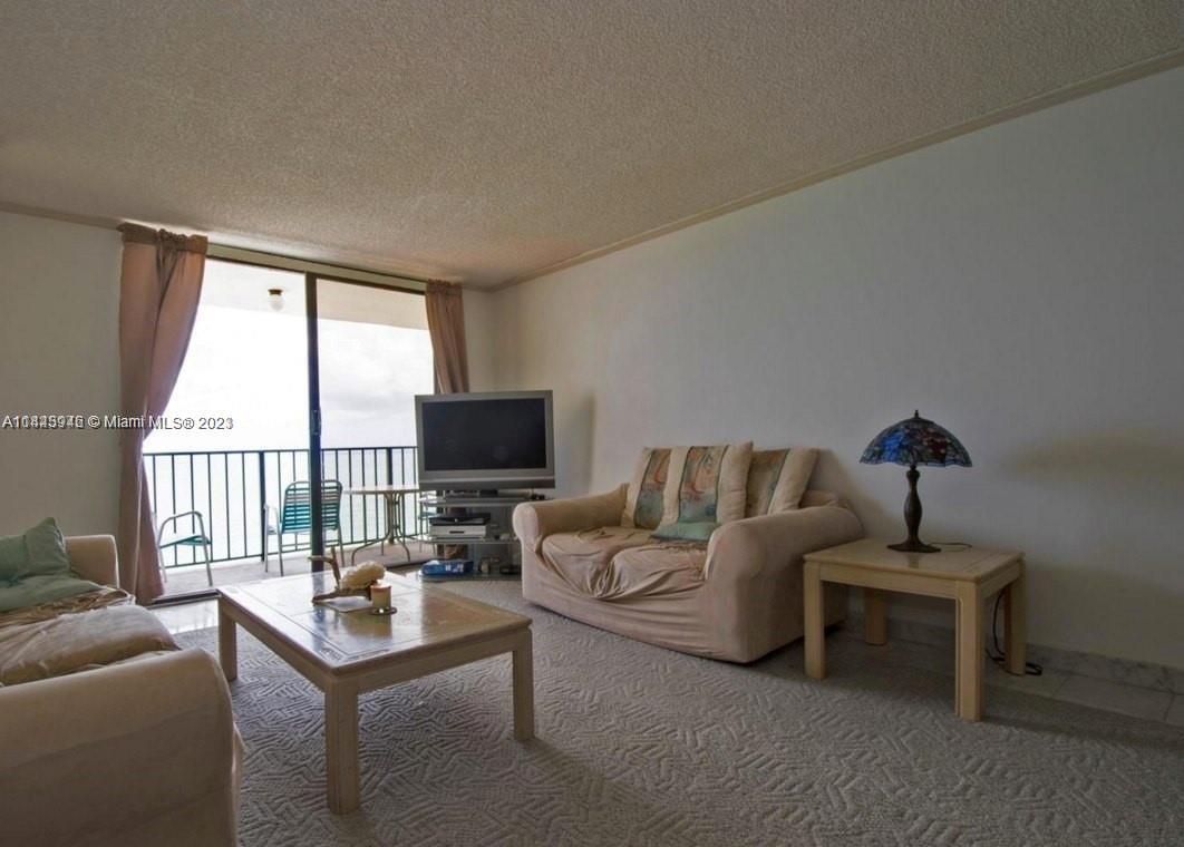 2625 Collins Ave # 1905