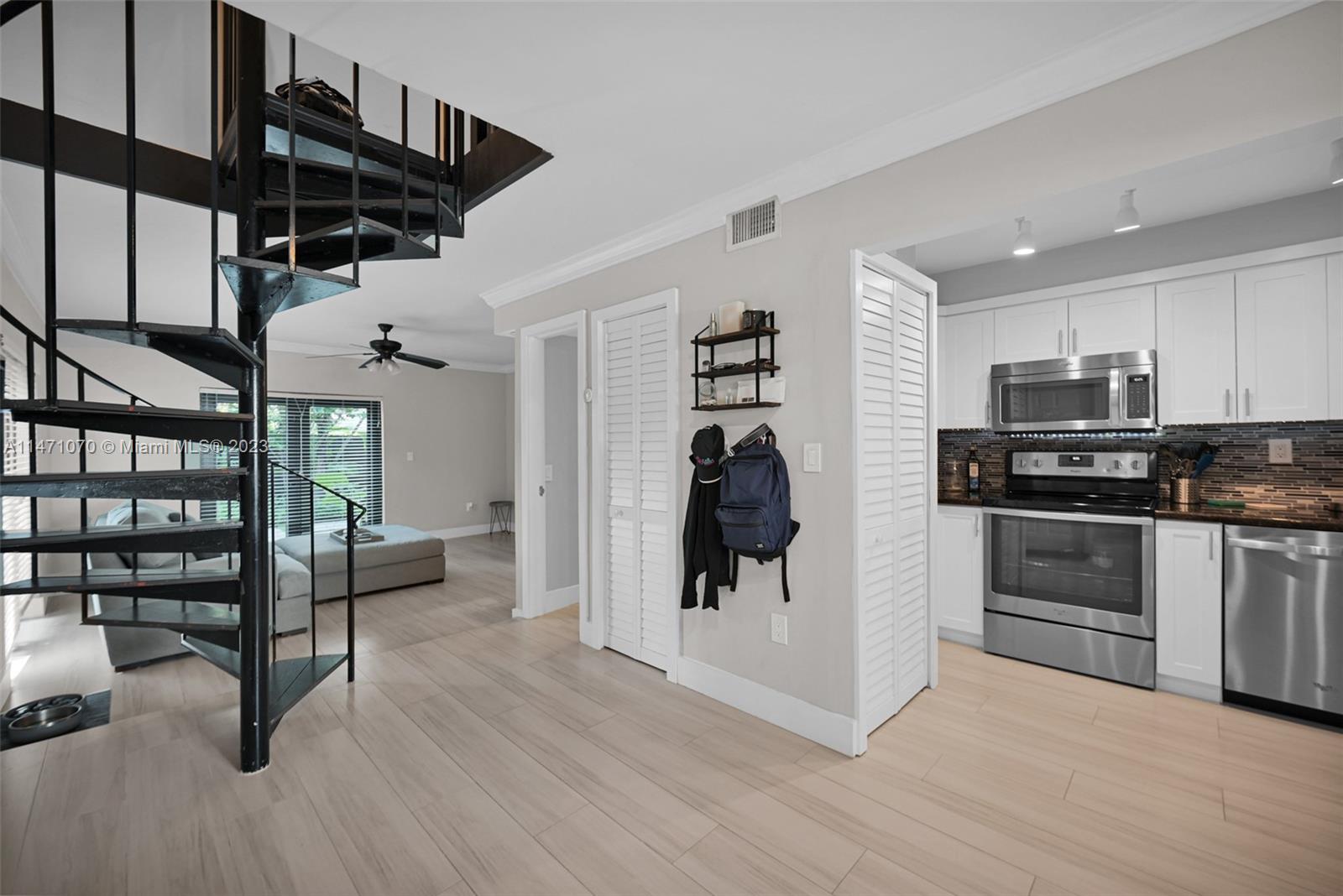 3210 W Trade Ave Unit: III7