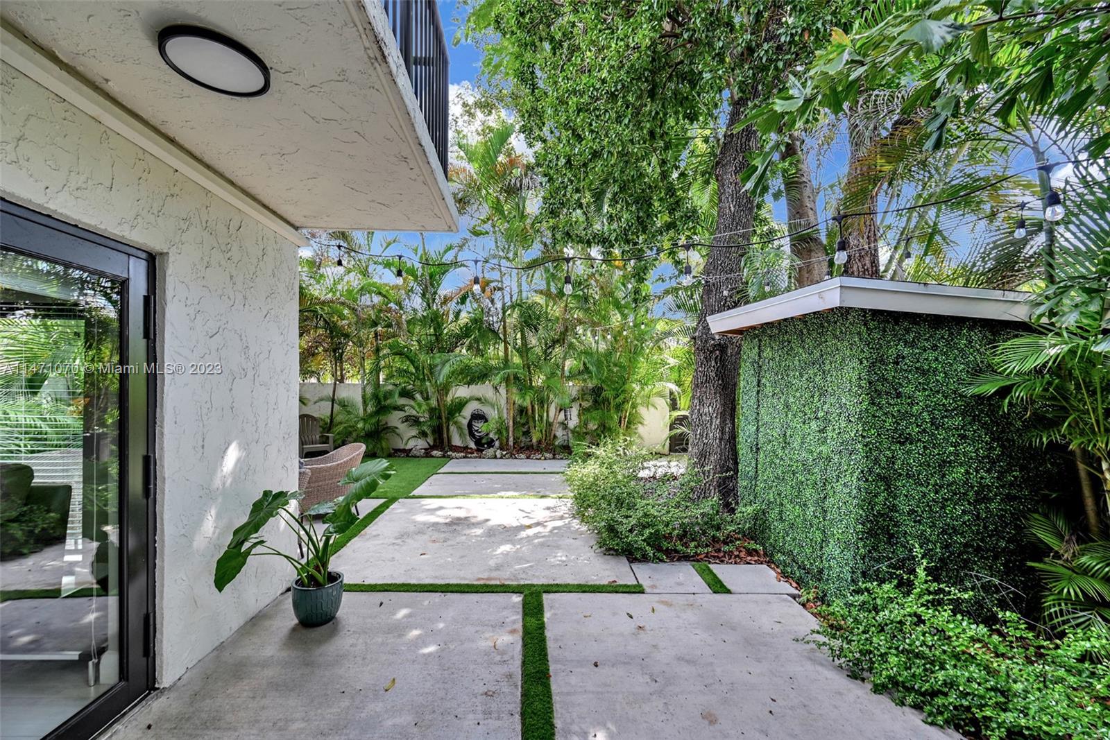 3210 W Trade Ave Unit: III7