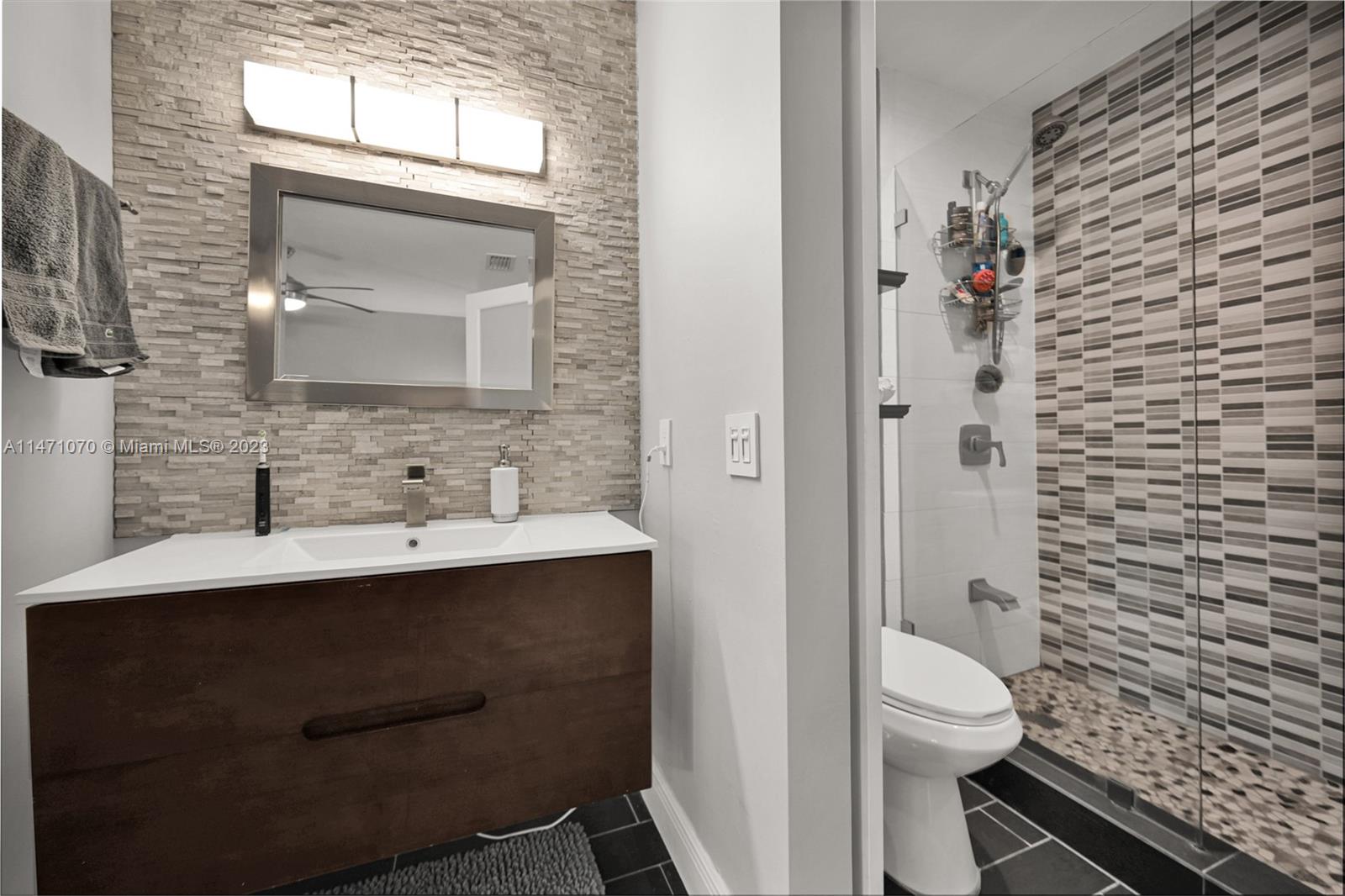 3210 W Trade Ave Unit: III7