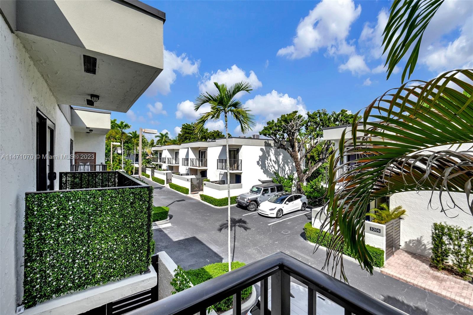 3210 W Trade Ave Unit: III7