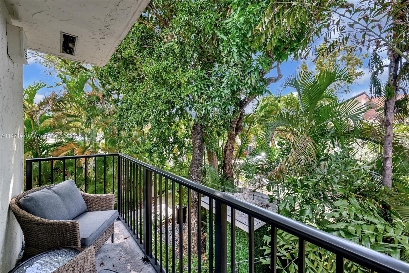 3210 W Trade Ave Unit: III7